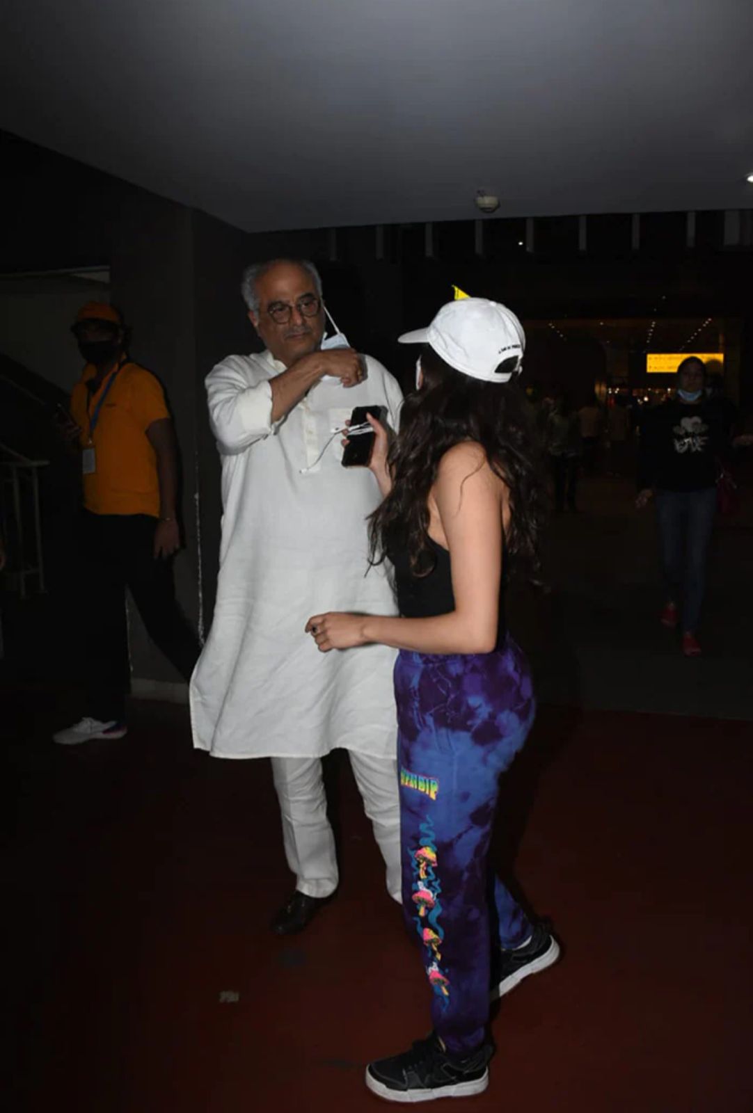 Janhvi Kapoor with her dad Boney Kapoor